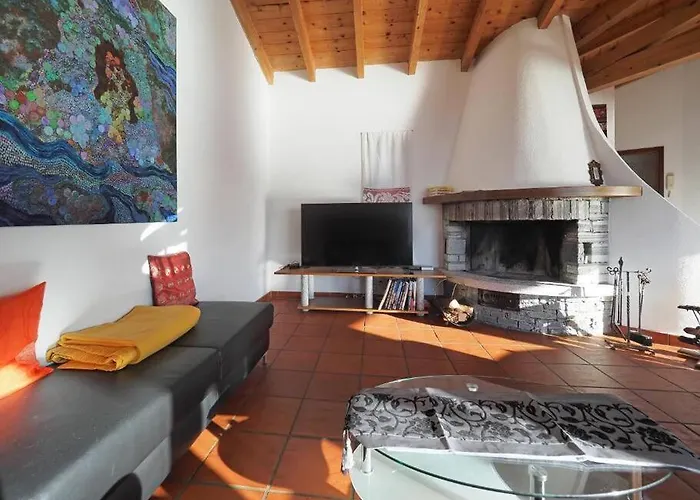 Avalon Feriehus Brissago